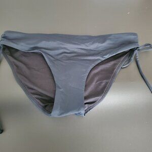 Roxy Women's Standard Solid Beach Classics Hipster Bottom Size S Black